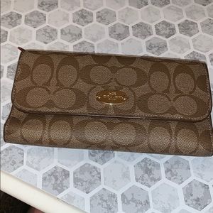 Coach purse and wallet